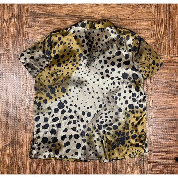 Vintage City Silk Button Down Blouse Cheetah Print Short Sleeve 100% Silk Sz M - Picture 6 of 6